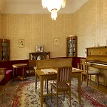 Grand Belvedere, A Beaumier