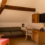 Hotel Grand Belvedere, A Beaumier