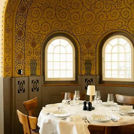 Отель Grand Belvedere, A Beaumier