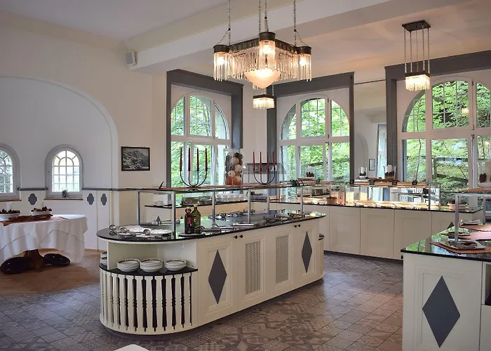 Grand Belvedere, A Beaumier ون قن